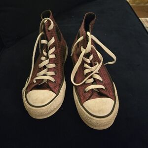 Kids High-Top Sneakers in Burgundy and White